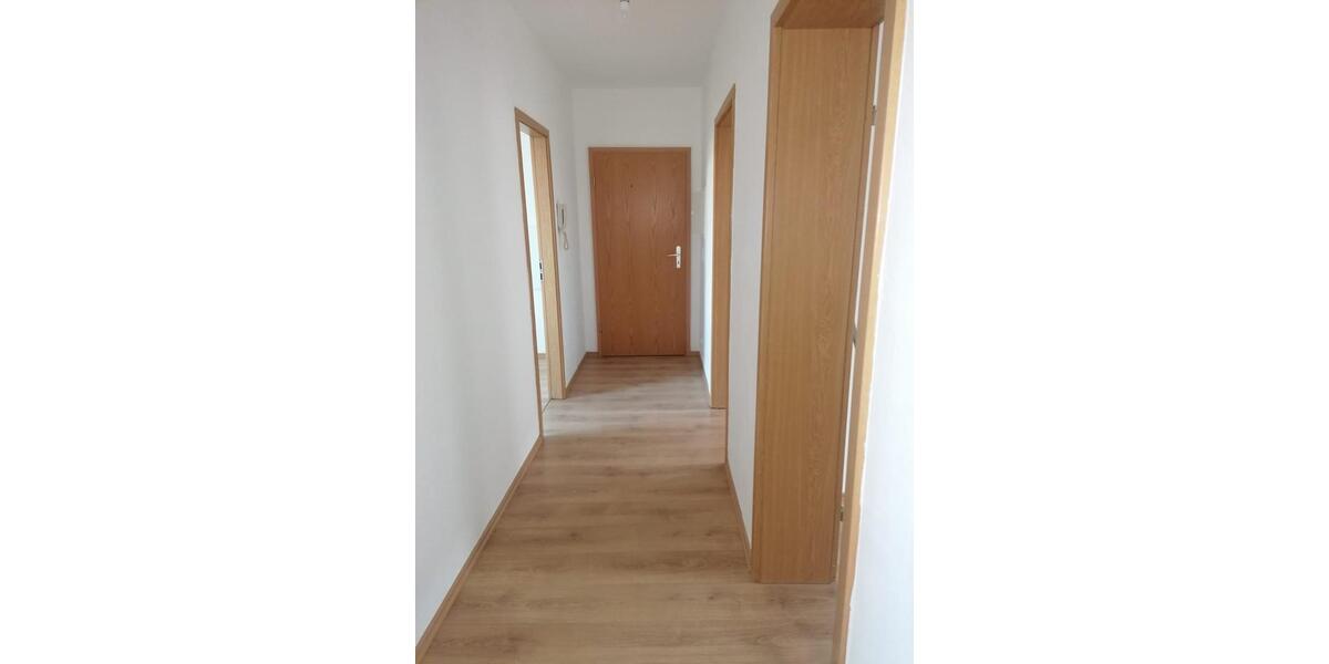Etagenwohnung Neupetershain - 3 Zimmer, 68 m&sup2;, 408&euro; | Angebot:26381499