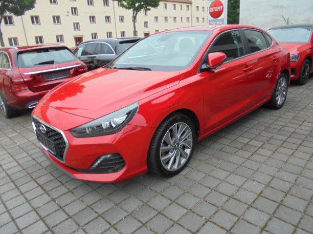 Hyundai i30 56.560 km 17.990 € Cottbus 03050