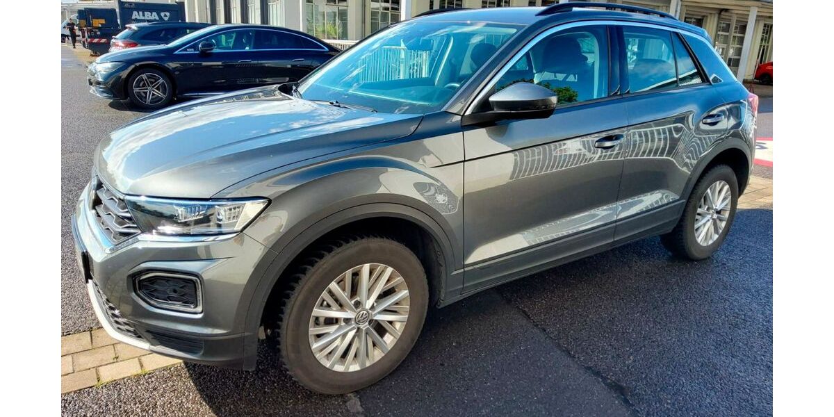 VW T-Roc 89.972 km 19.900 € Cottbus 03050
