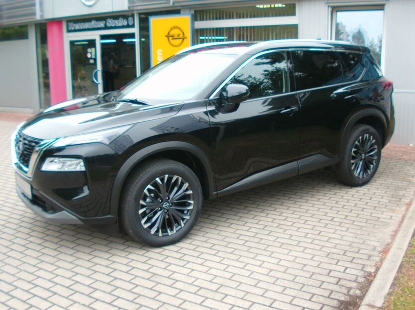 Nissan X-Trail 2.500 km 41.990 € Cottbus 03044