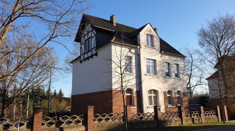 Mehrfamilienhaus, Wohnhaus Neupetershain - 8 Zimmer, 157 m&sup2;, 110.000&euro; | Angebot:27502503