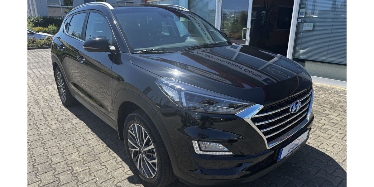 Hyundai TUCSON 73.680 km 17.980 € Cottbus 03051