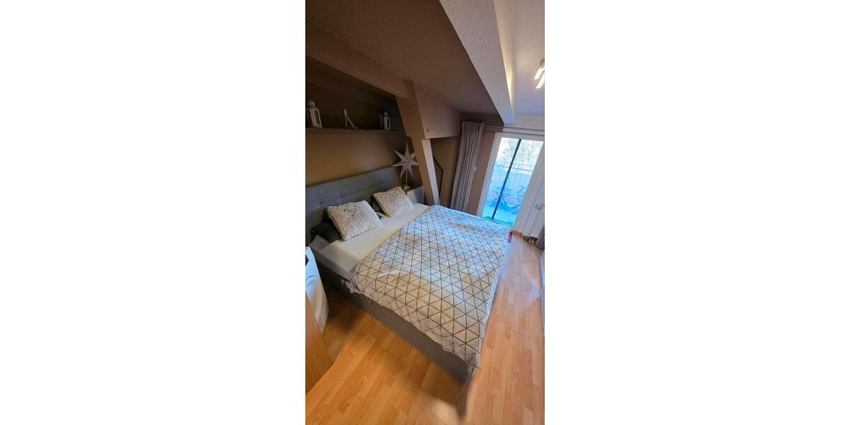 Dachgeschoßwohnung Cottbus Spremberger Vorstadt - 2 Zimmer, 52 m&sup2;, 580&euro; | Angebot:25944243