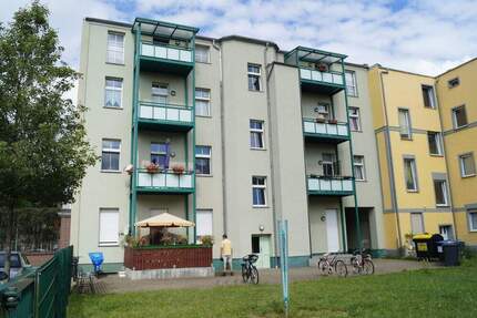Wohnung Forst (Lausitz) Forst-Stadt - 3 Zimmer, 65 m&sup2;, 359&euro; | Angebot:25909264