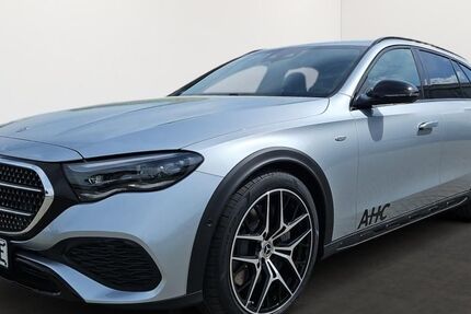 Mercedes-Benz E 300 14.900 km 72.490 € Cottbus 03042