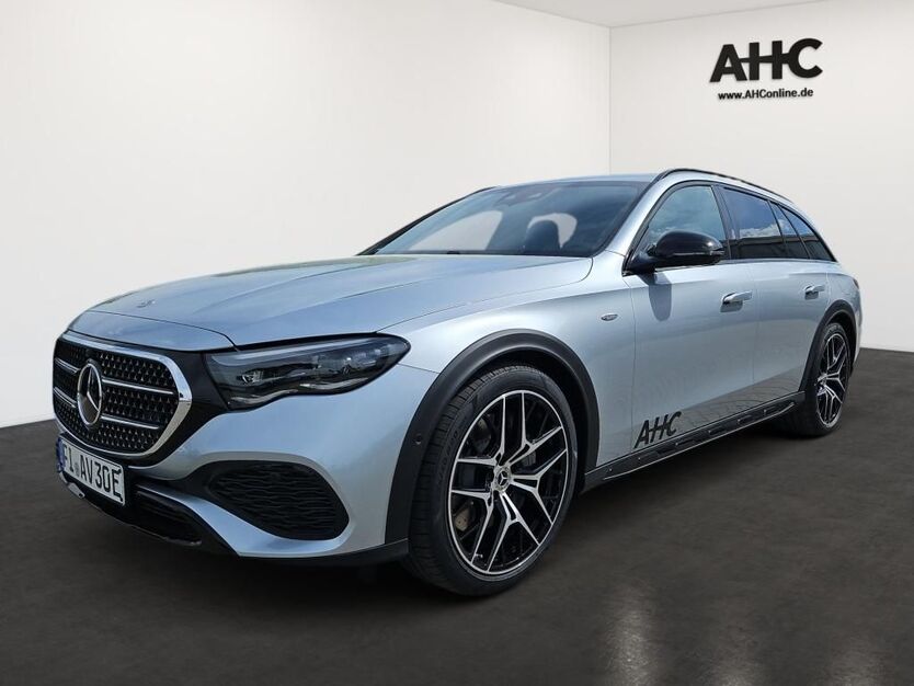 Mercedes-Benz E 300 14.900 km 72.490 € Cottbus 03042