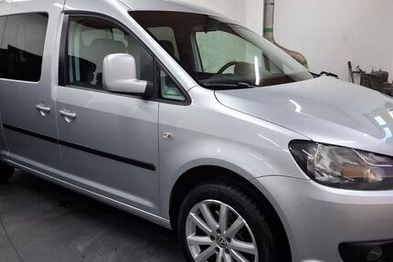 VW Caddy 317.487 km 7.990 &euro; Cottbus 03042