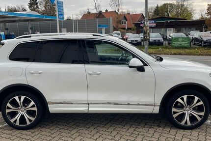 VW Touareg 218.000 km 20.299 € Cottbus 03044