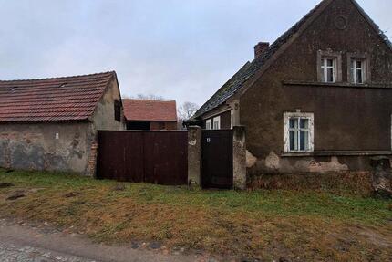 Alte Haus mit 3 grundstücke gesamt 2722qm