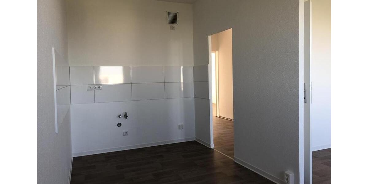Nur sechs Stufen in die neue Wohnung! Ab 01.03.2026 zu vermieten! 3 zimmer