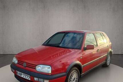 VW Golf 163.000 km 9.950 &euro; Lübbenau 03222