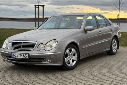 Mercedes E 200