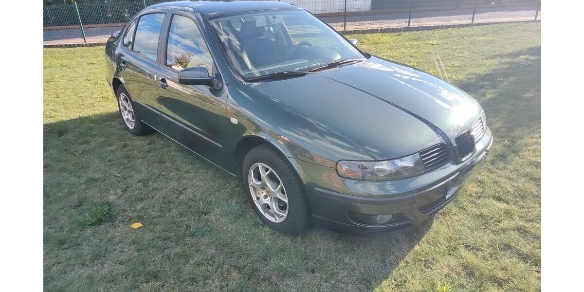 Seat Toledo 185.000 km 2.099 &euro; Drebkau 03116