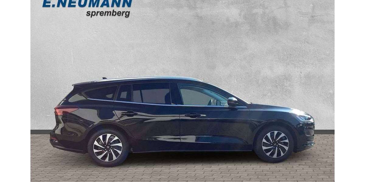 Ford Focus 27.900 km 20.990 &euro; Spremberg 03130