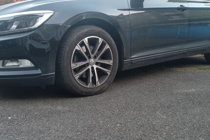 VW Passat Variant 132.900 km 14.950 € Guben 03172