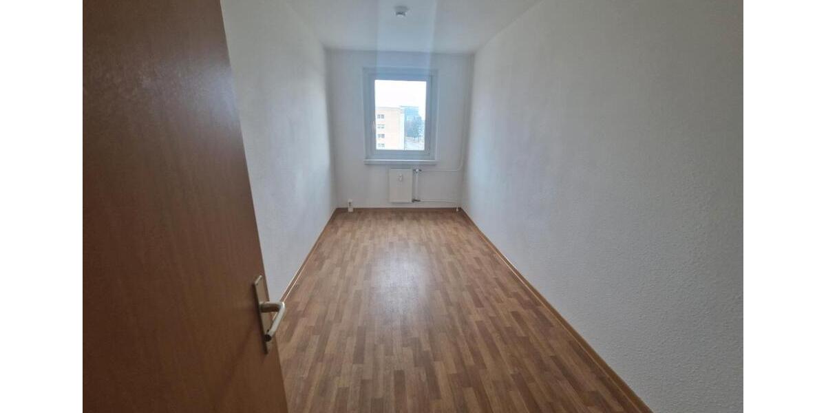 Etagenwohnung Cottbus Sachsendorf - 5 Zimmer, 120 m&sup2;, 903&euro; | Angebot:25304614