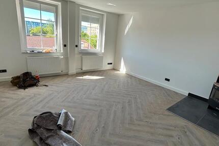 Sanierte 2 Raumwohnung ab sofort zimmer