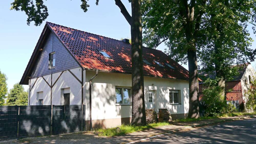 Einfamilienhaus Wiesengrund - 4 Zimmer, 175 m&sup2;, 197.000&euro; | Angebot:25197137