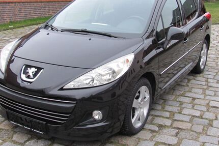 Peugeot 207 261.000 km 1.700 &euro; Vetschau 03226