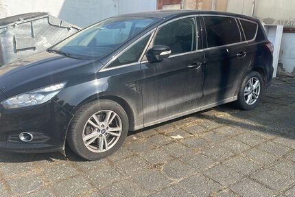 Ford S-Max 196.000 km 7.999 &euro; Kolkwitz 03099