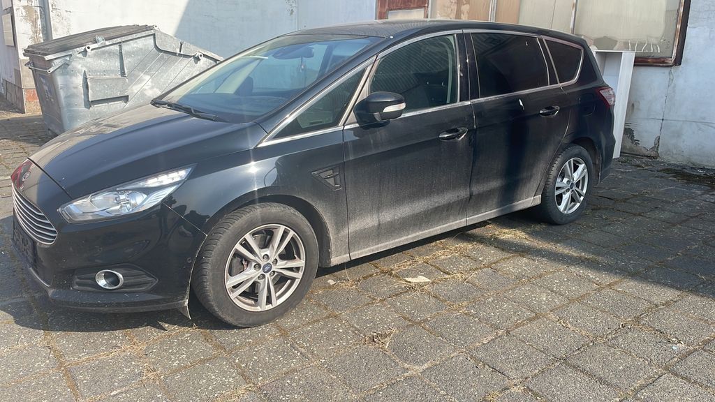 Ford S-Max 196.000 km 7.999 &euro; Kolkwitz 03099