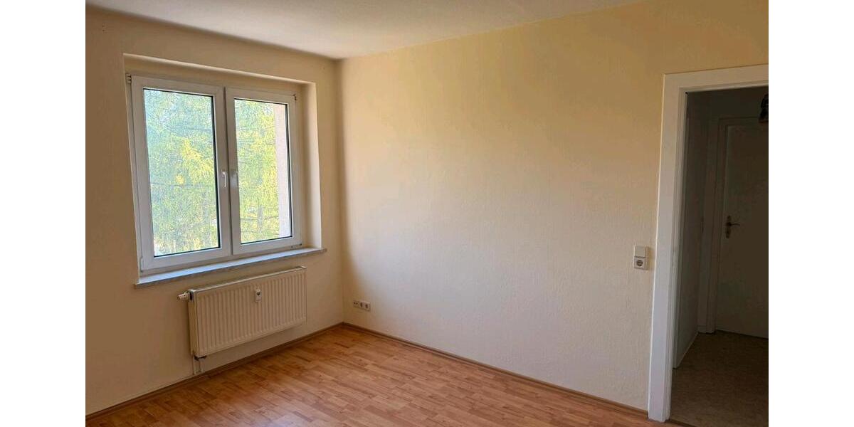 Etagenwohnung Forst (Lausitz) - 1 Zimmer, 35 m&sup2;, 280&euro; | Angebot:26300354