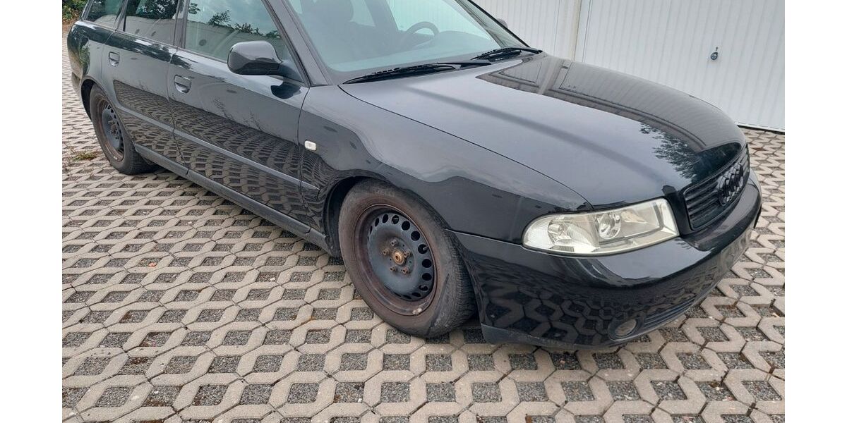 Audi A4 260.000 km 899 &euro; Cottbus 03046
