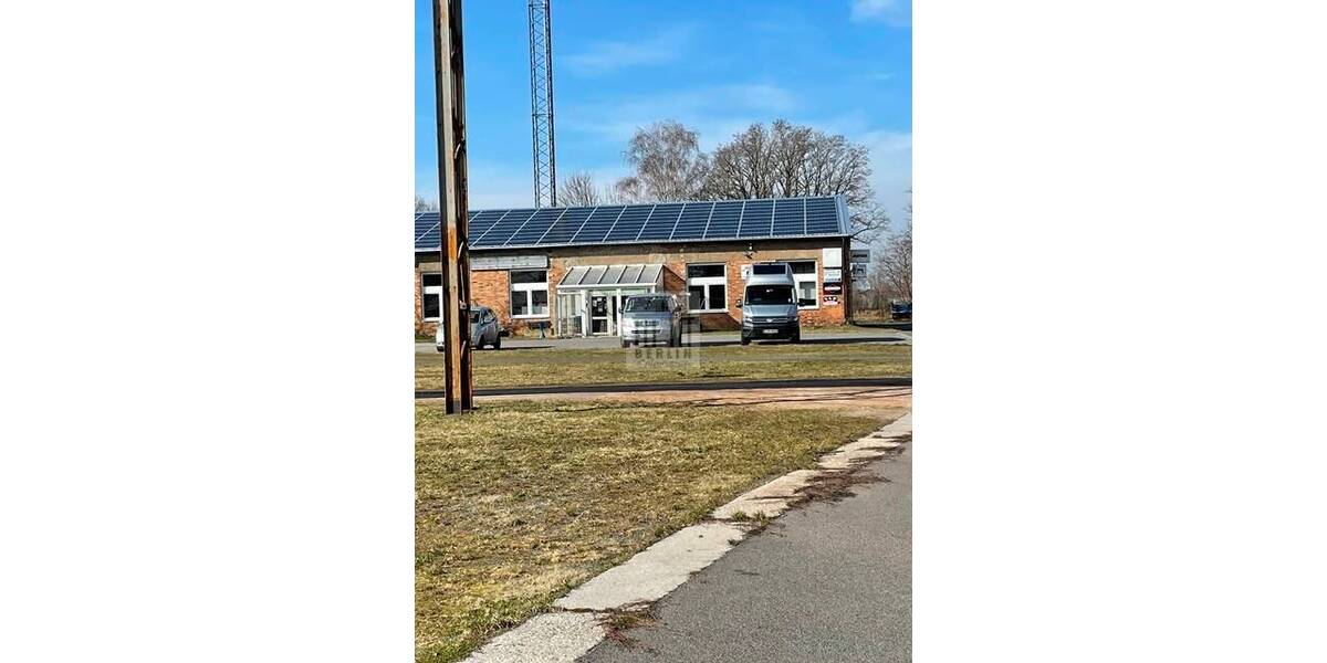 6.000 m² Büro-Hallenfläche und 27.000 m² Freifläche zur Produktion, Lagerung oder Vermietung! zimmer