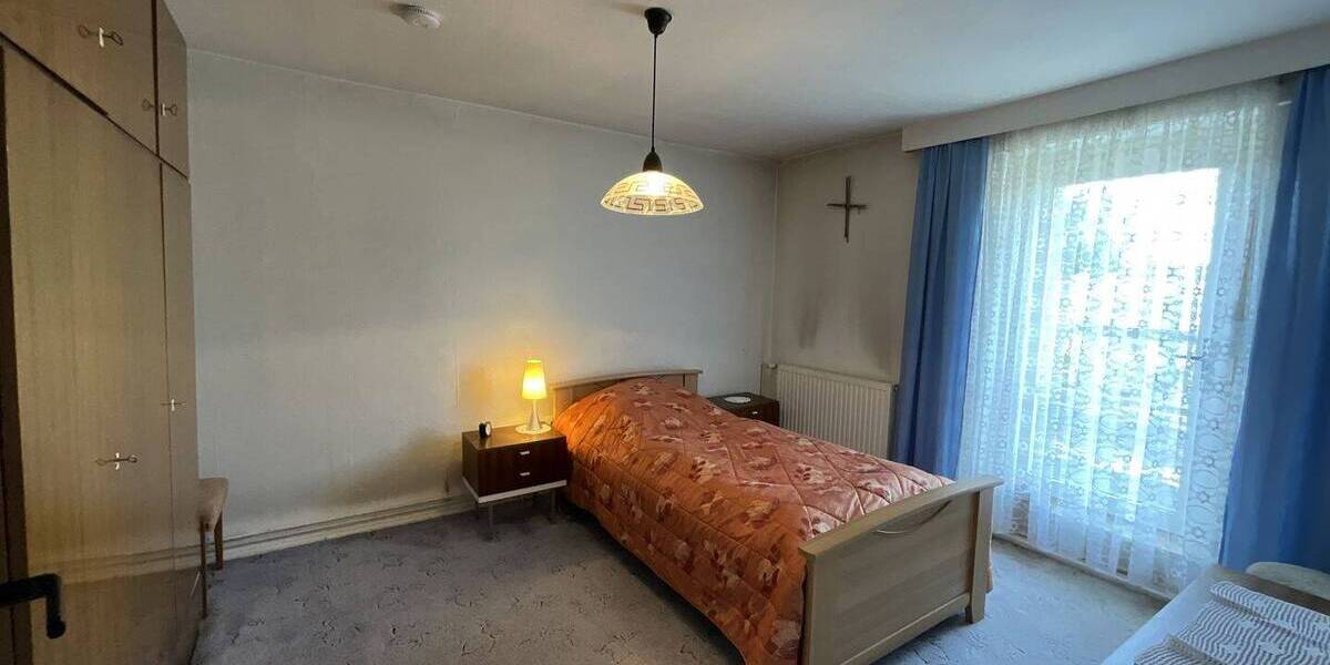 Doppelhaushälfte Neuhausen Laubsdorf - 6 Zimmer, 184 m&sup2;, 110.850&euro; | Angebot:25685669