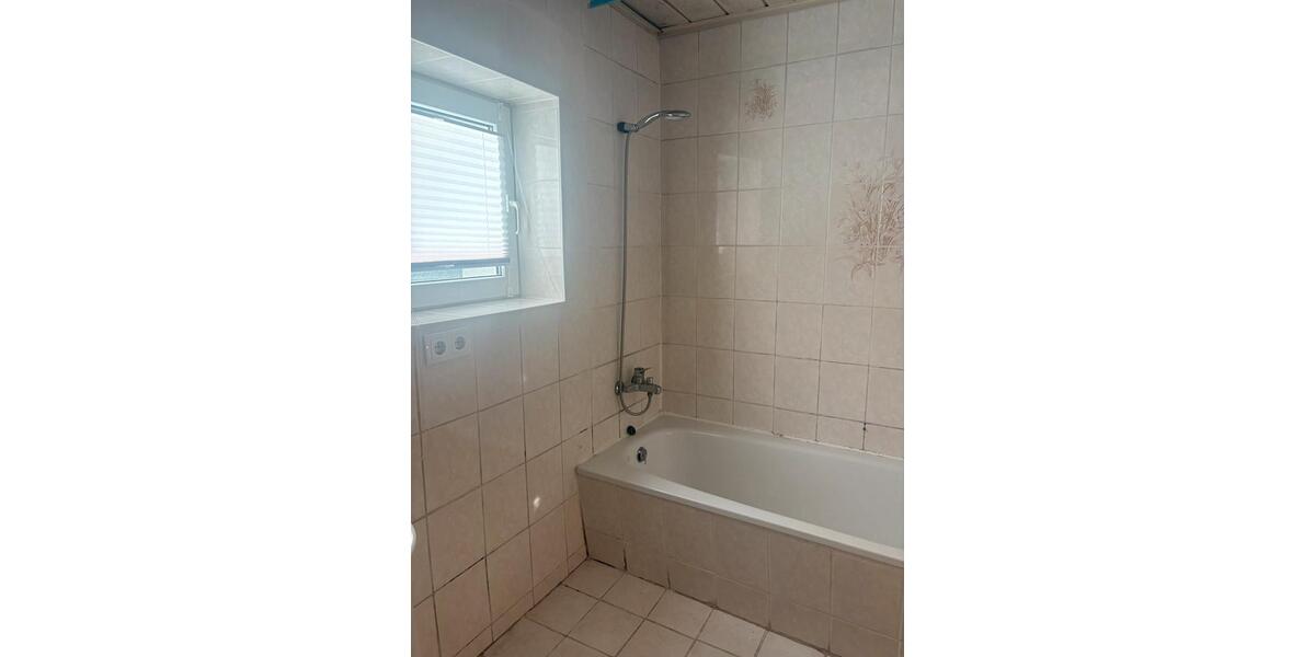Einfamilienhaus Kolkwitz - 6 Zimmer, 180 m&sup2;, 150.000&euro; | Angebot:27181410