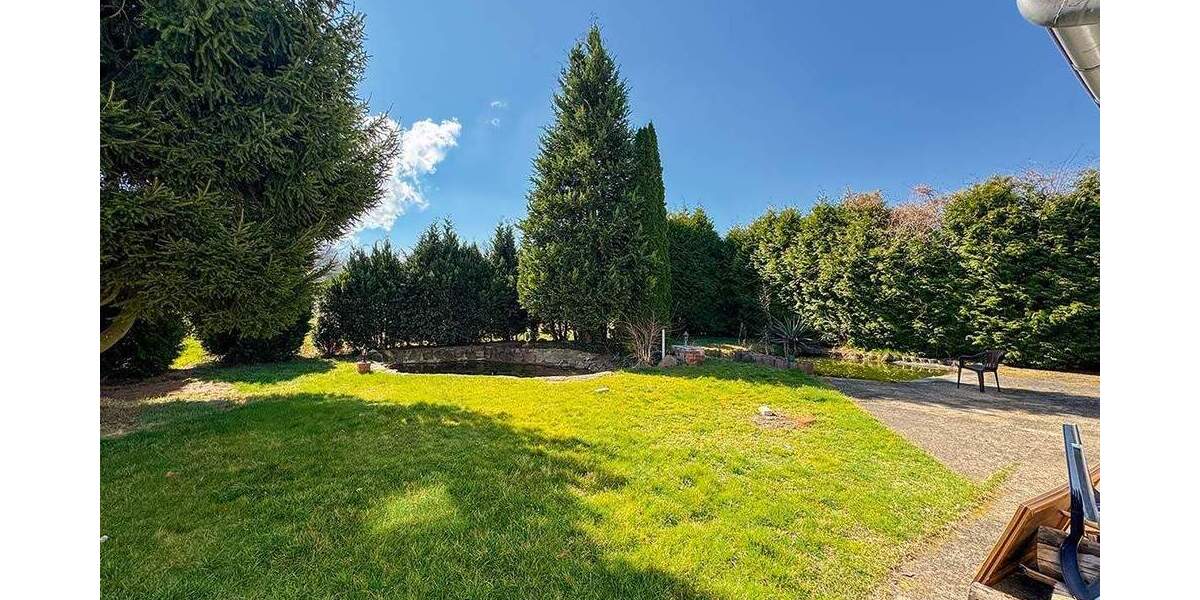 AUKTION: Gebäudekomplex mit 5 Wohneinheiten in schöner Lage zimmer