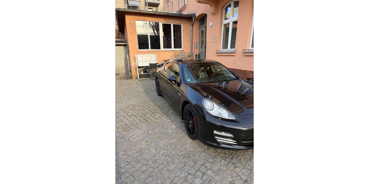 Porsche Panamera 133.600 km 24.990 &euro; Cottbus 03046