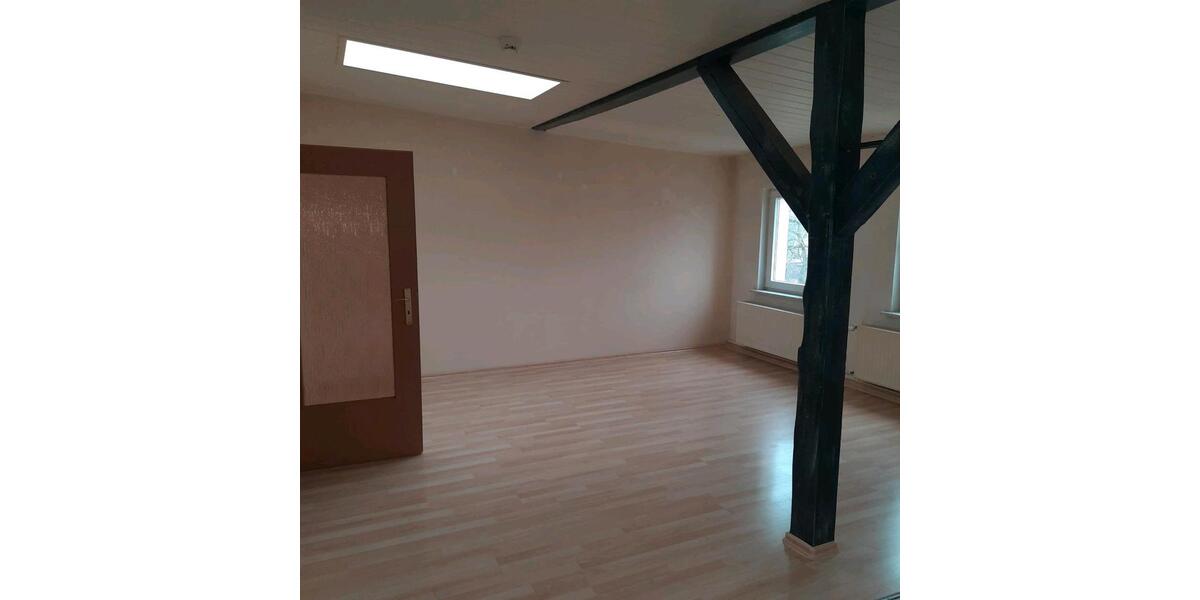 Dachgeschoßwohnung Spremberg - 4 Zimmer, 73 m&sup2;, 550&euro; | Angebot:14313182