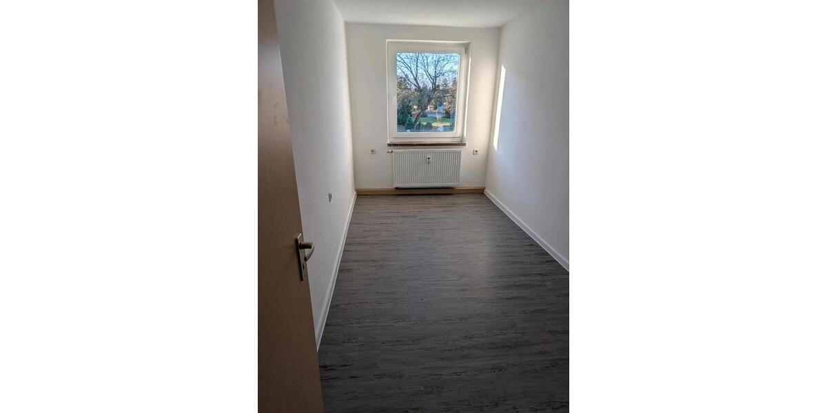 4 Raum Wohnung mit Balkon 4 zimmer