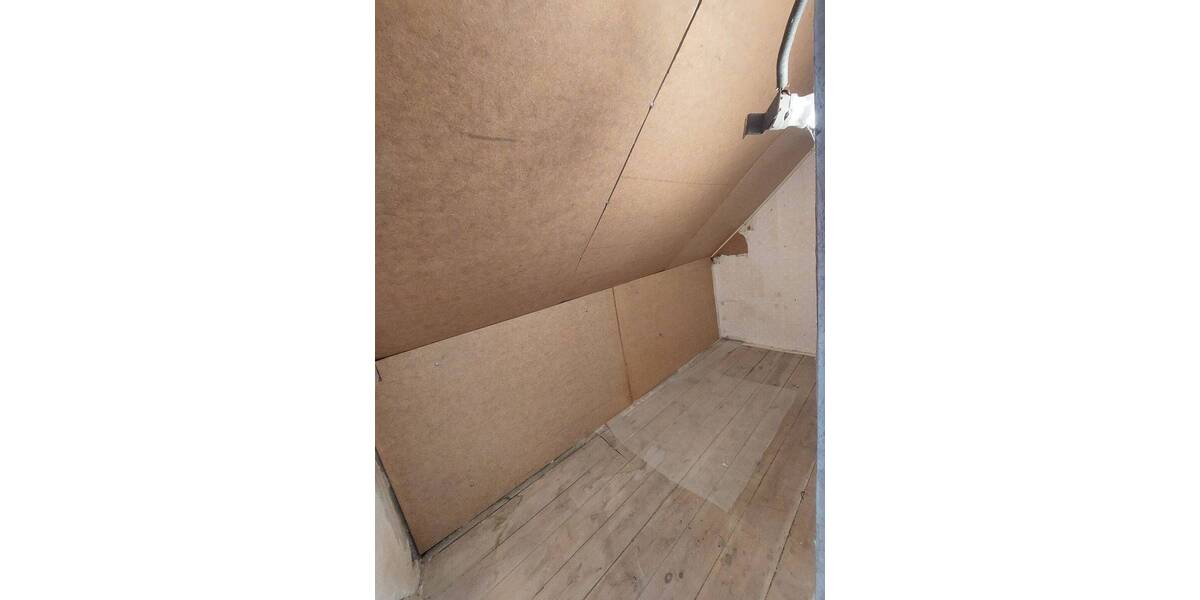 Großzügiges Einfamilienhaus mit Nebengelass im Cottbuser Süden zu verkaufen! 4 zimmer