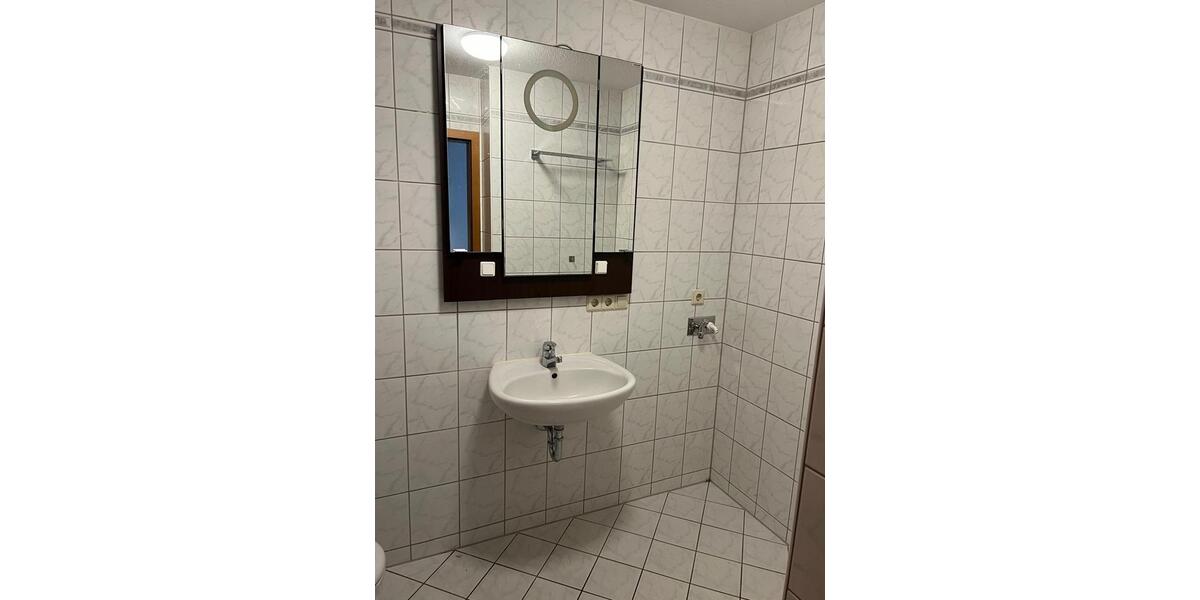 Etagenwohnung Cottbus - 1.5 Zimmer, 34 m&sup2;, 350&euro; | Angebot:24490742