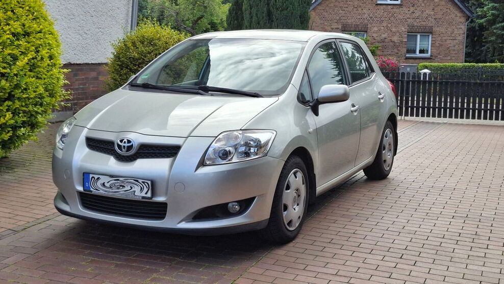 Toyota Auris 62.235 km 5.650 € Altdöbern 03229