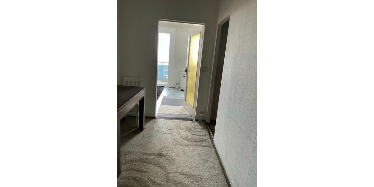 Etagenwohnung Cottbus Merzdorf - 1 Zimmer, 37 m&sup2;, 333&euro; | Angebot:25102802