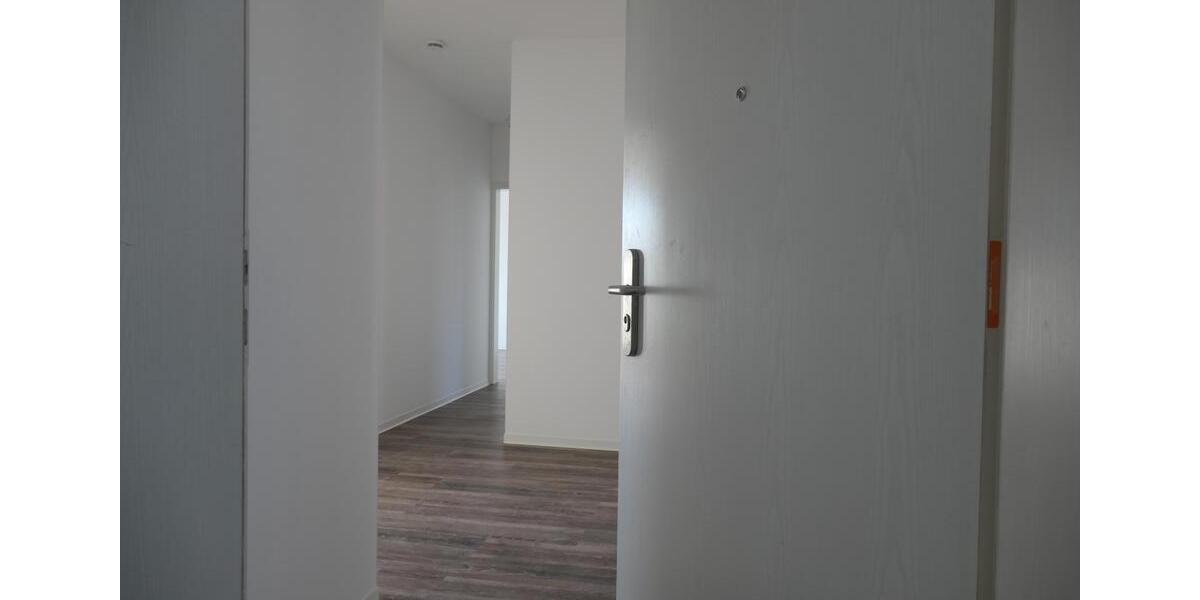 Dachgeschoßwohnung Cottbus Spremberger Vorstadt - 4 Zimmer, 113 m&sup2;, 1.305&euro; | Angebot:26459254