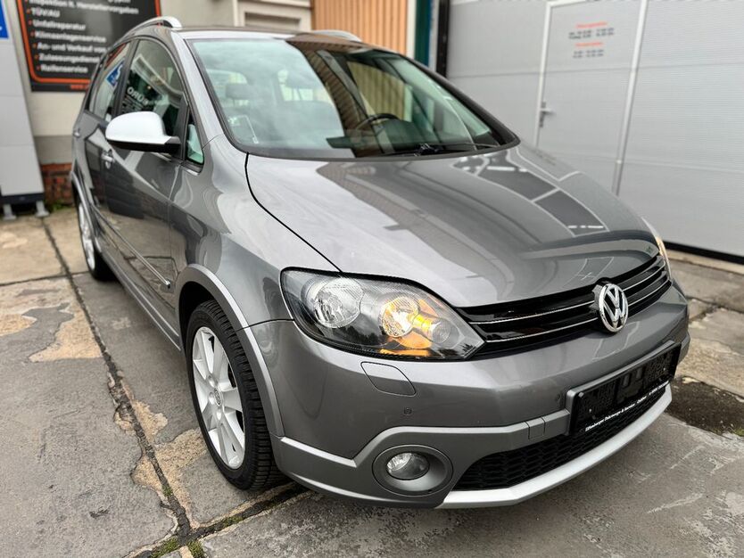 VW Golf 143.500 km 6.990 € Cottbus 03042