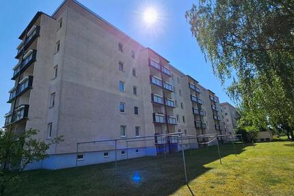 Wohnung Welzow - 4 Zimmer, 74 m&sup2;, 384&euro; | Angebot:25918271