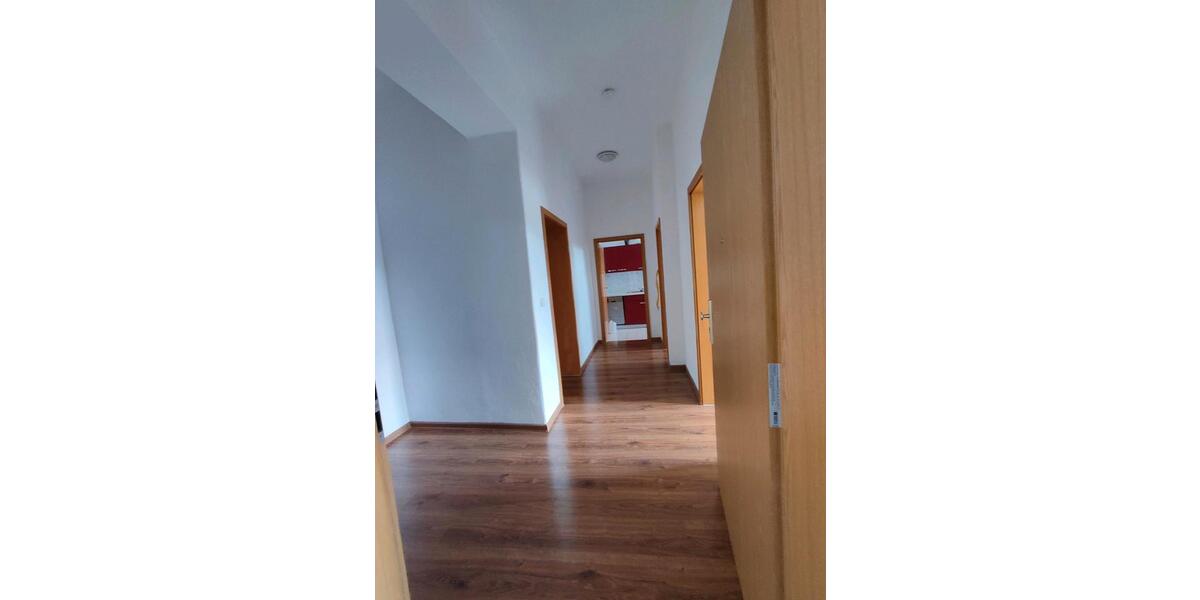 Erdgeschoßwohnung Forst (Lausitz) - 3 Zimmer, 73 m&sup2;, 80.000&euro; | Angebot:25904871