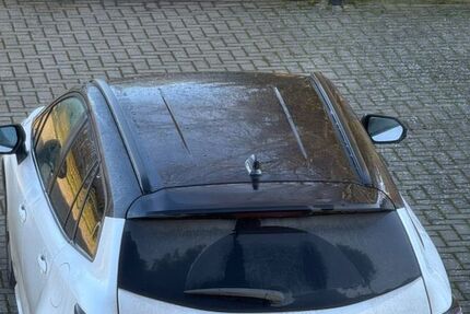 Toyota Corolla 125.000 km 21.600 &euro; Illmersdorf 03116