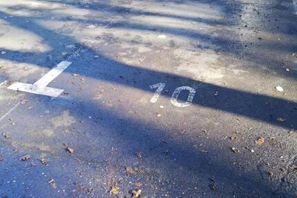 PKW Stellplatz zu vermieten zimmer