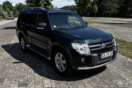 Mitsubishi Pajero 237.700 km 9.900 &euro; Spremberg 03130
