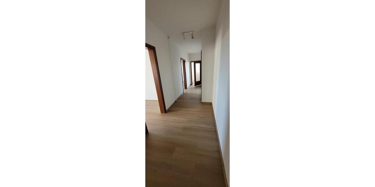 Etagenwohnung Cottbus Sachsendorf - 2 Zimmer, 77 m&sup2;, 639&euro; | Angebot:25087552