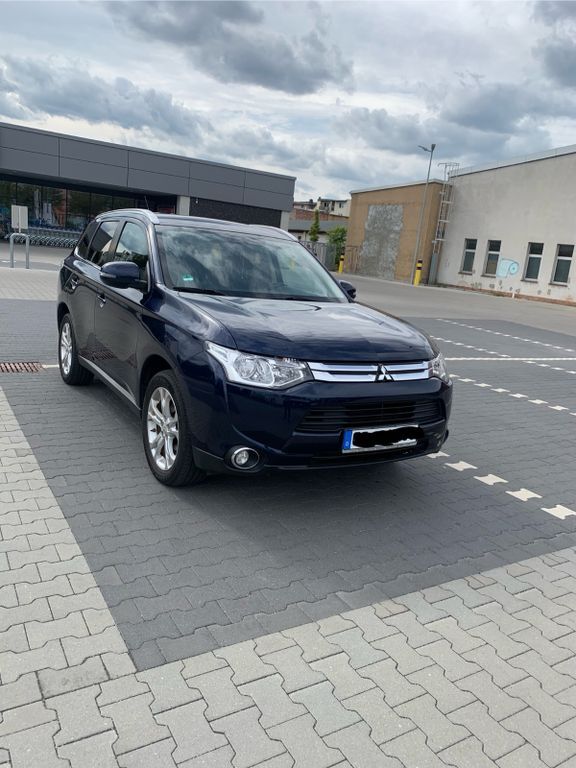 Mitsubishi Outlander 203.800 km 9.200 € Cottbus 03046