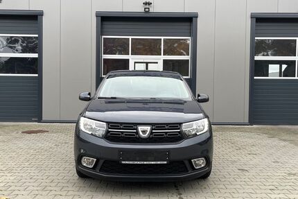 Dacia Sandero 74.896 km 8.999 € Cottbus 03044
