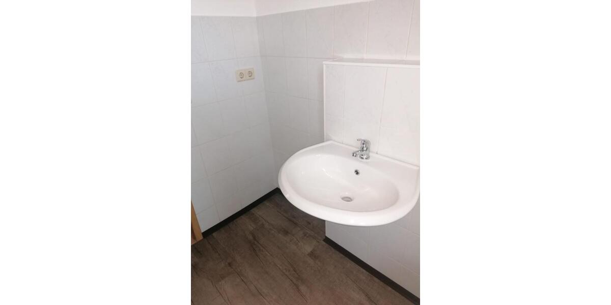 Etagenwohnung Neupetershain - 3 Zimmer, 68 m&sup2;, 408&euro; | Angebot:26381499