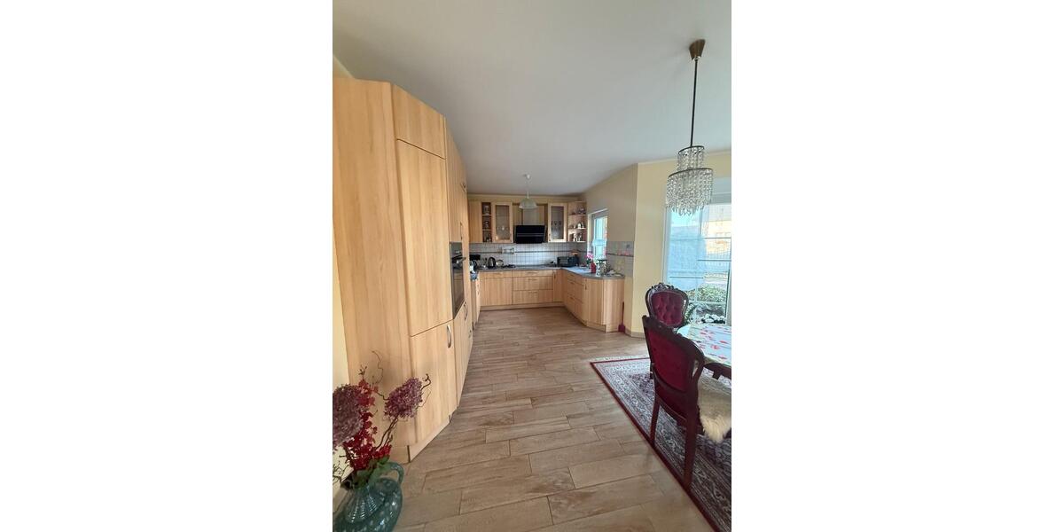 Haus mit Garten und Pool zur Miete 4 zimmer